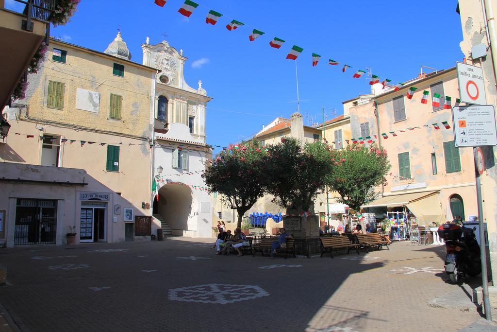 Azzurra Biricchina * Riva Ligure